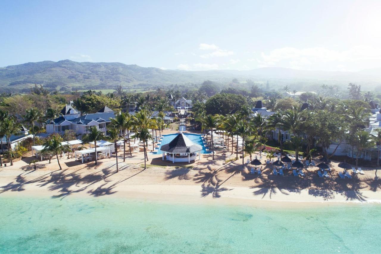 传承太妃高尔夫及健康度假村 贝尔欧布莱 外观 照片 Aerial view of the resort