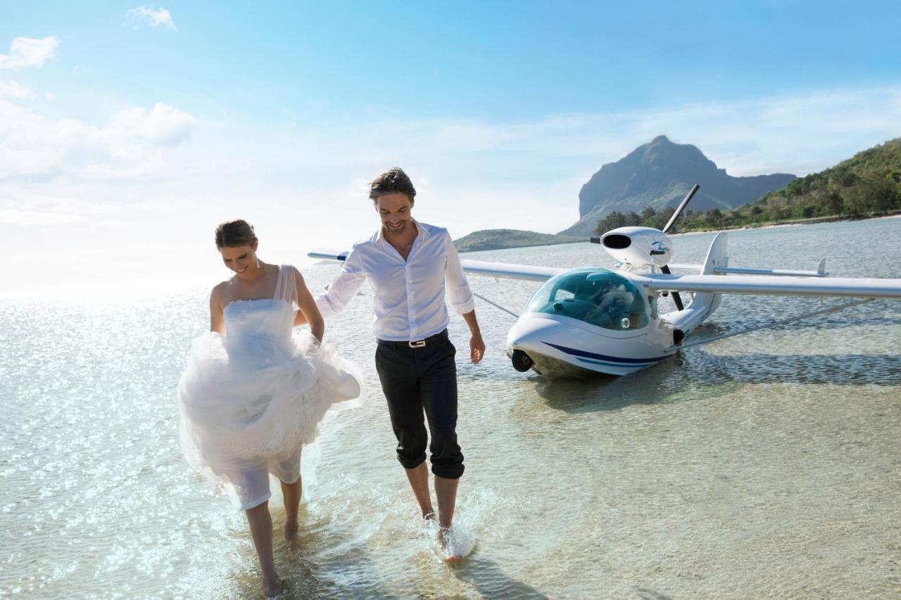 传承太妃高尔夫及健康度假村 贝尔欧布莱 外观 照片 A Diamond DA40 amphibious aircraft