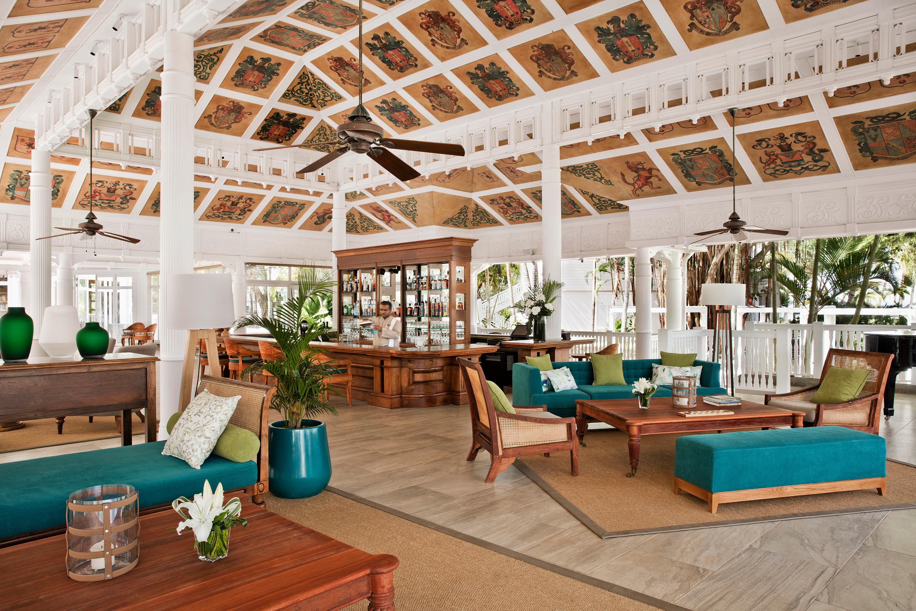 传承太妃高尔夫及健康度假村 贝尔欧布莱 外观 照片 The lobby at the Four Seasons Resort